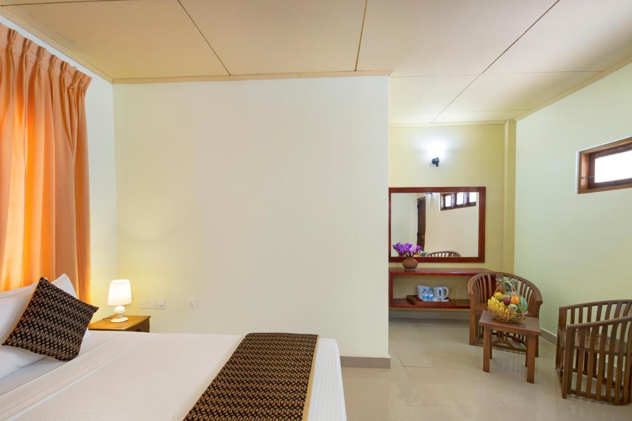 Palm Beach Inn & Sea Shells Cabanas Бентота Номер фото